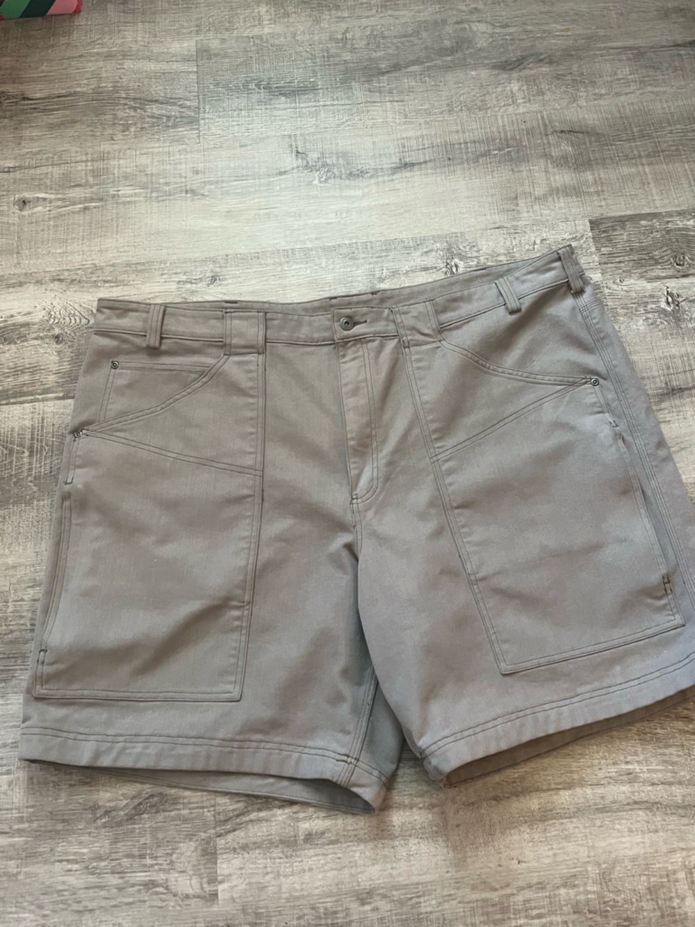 Lot of 2 Duluth Trading Co Men's Cargo Carpenter Canvas Shorts Brown Tan Size 48 - Picture 2 of 9